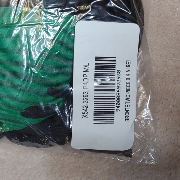 PARADISE PRINT 🍒Bronte 2 Piece Bikini Set - Picture 7 of 9